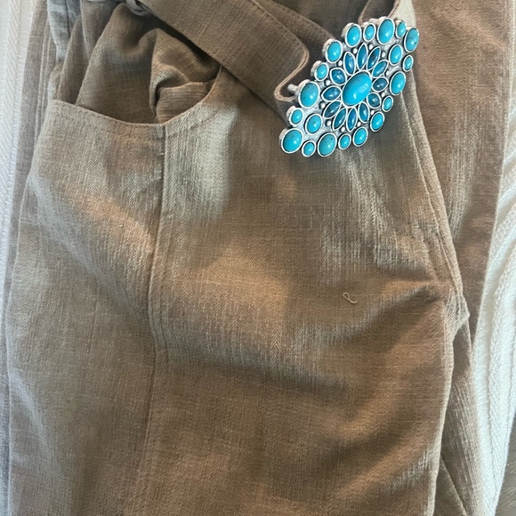 Bebe Designer pants. Straight leg, slightly flared with turquoise studded belt. - Picture 5 of 10